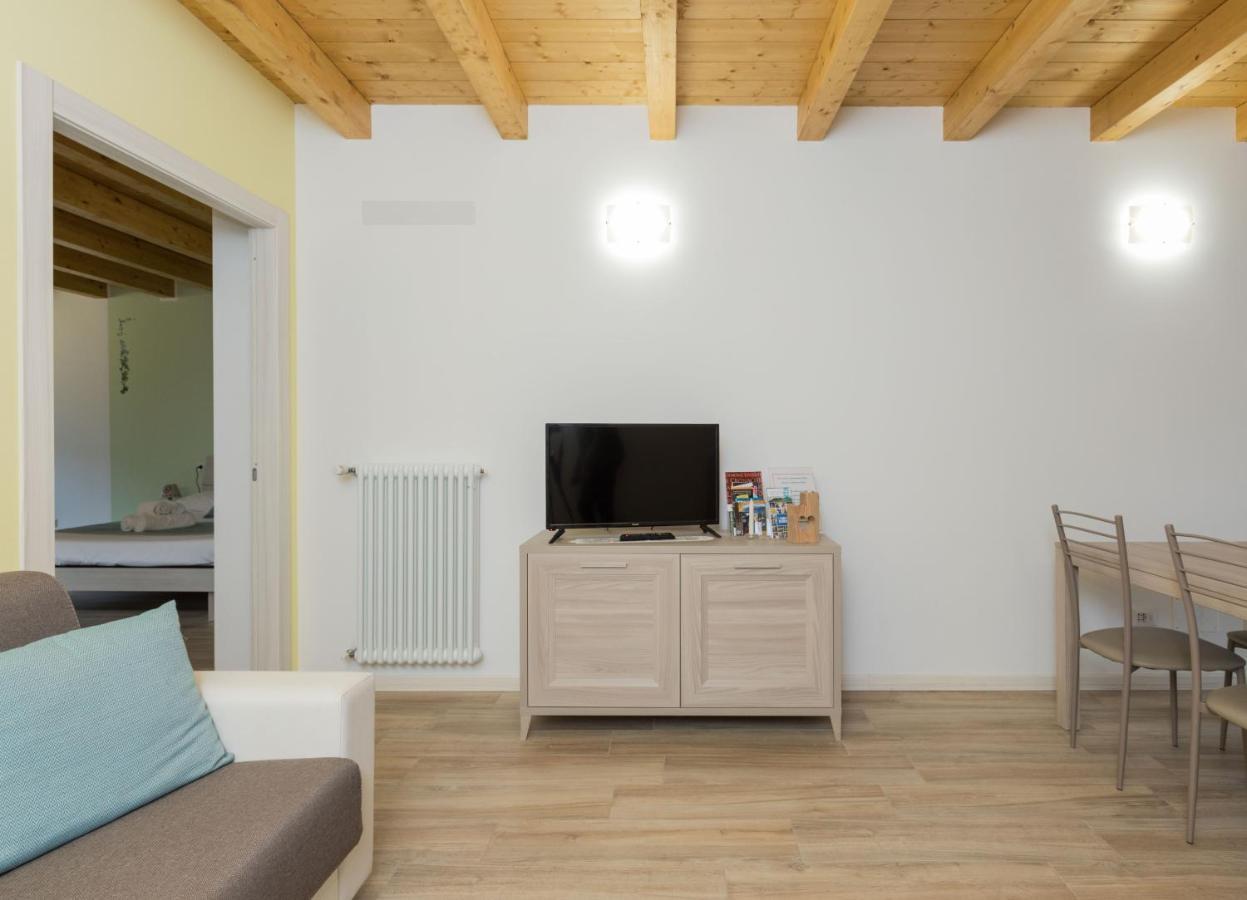 Residenze Lariane Apartment Colico Exterior photo