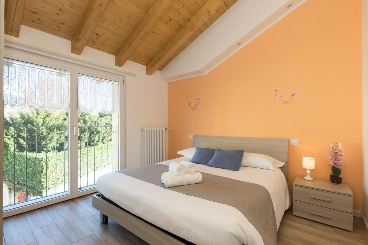 Residenze Lariane Apartment Colico Exterior photo